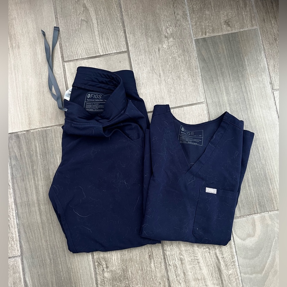 Figs scrubs